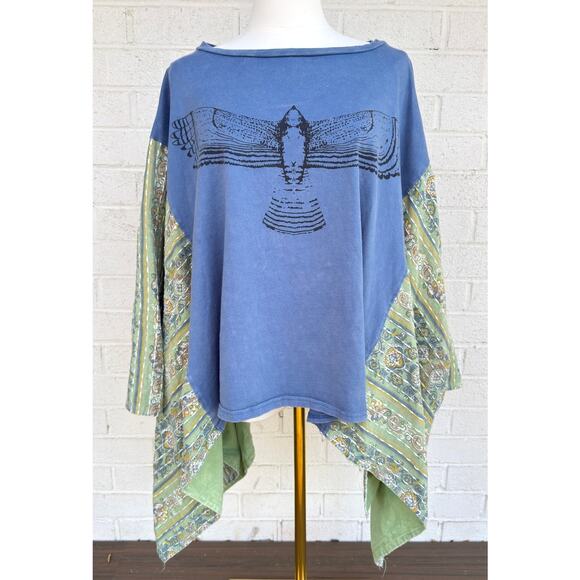 Blue Velvet L/XL Blue Bird Graphic Tee w/ Kantha Patchwork Poncho Sleeves - Picture 4 of 10